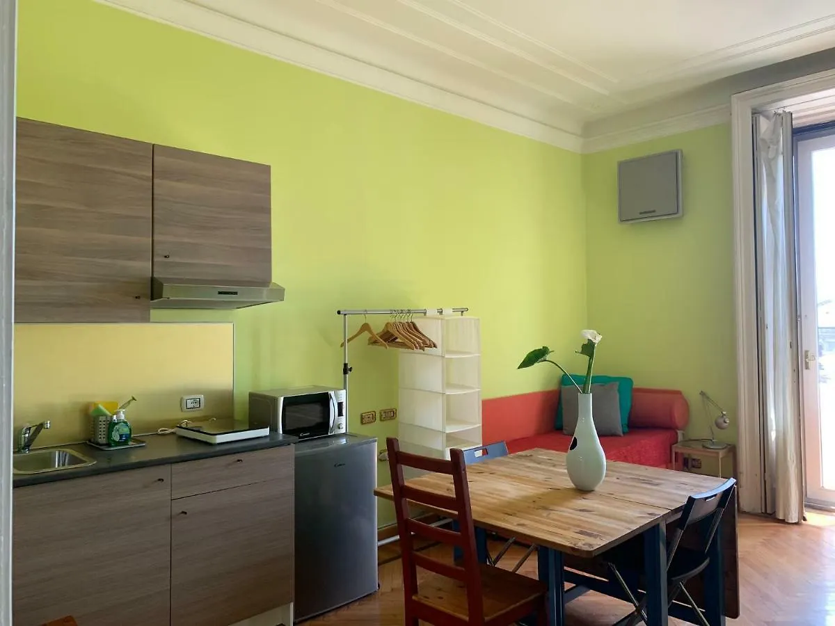 Milano Centrale B&B Monolocale-Studio Bed & Breakfast
